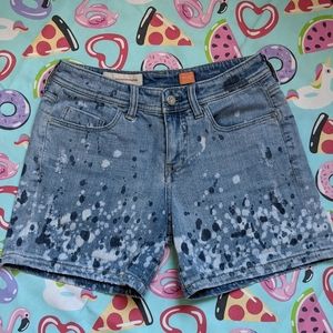 ANTHRO Pilcro and the letterpress distressed short